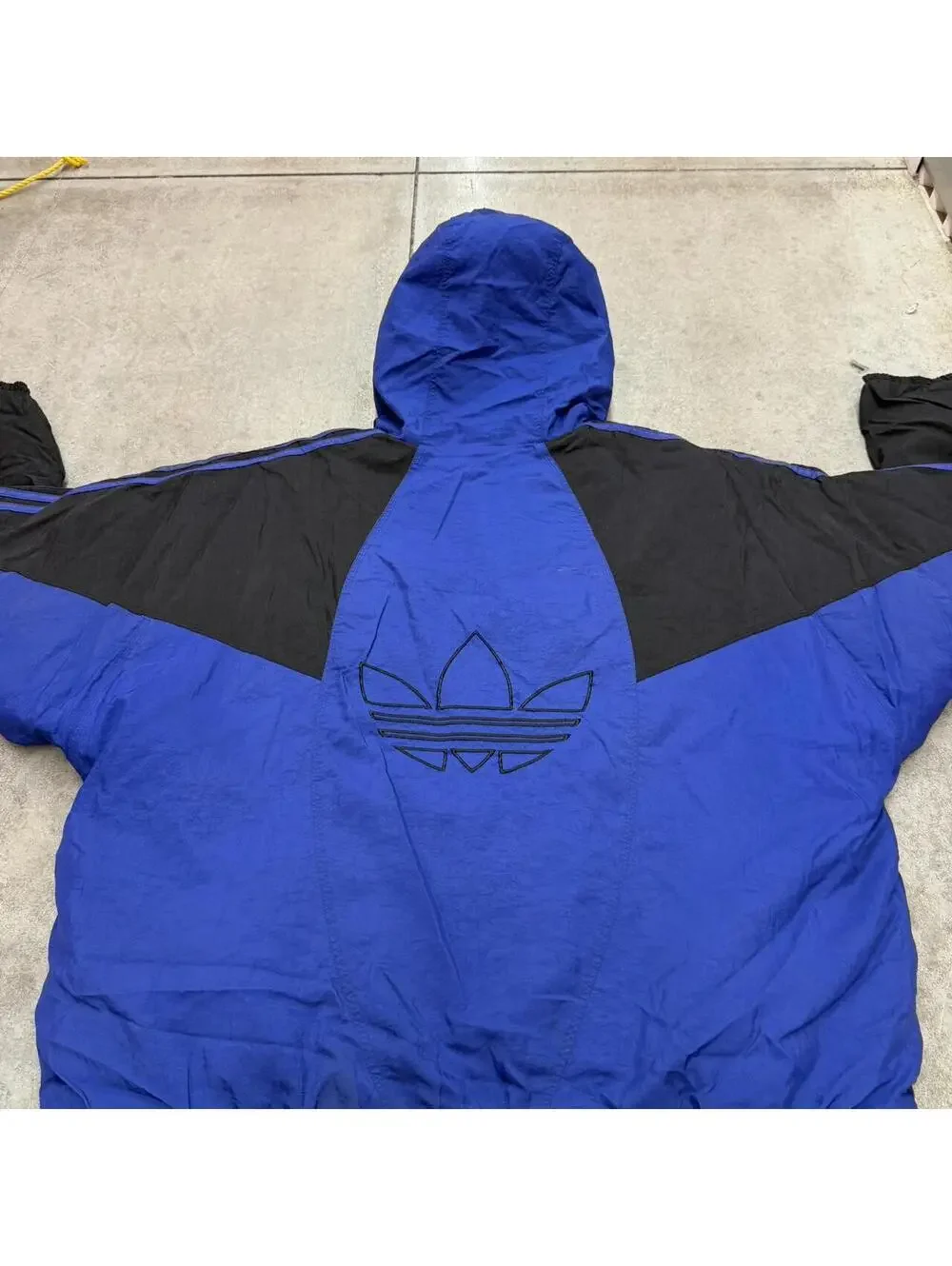 vintage adidas blue and black zip up puffer jacket size xxl